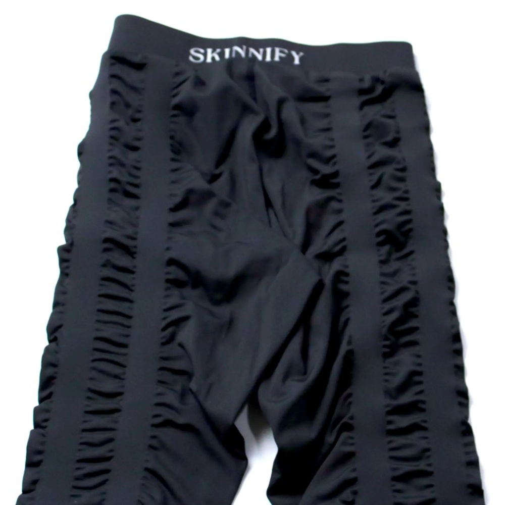 Skinnify Leggings 8 Built in Resistance Bands size Small